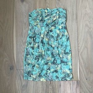 Floral strapless dress